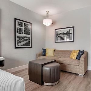 King Room Sofabed Desk or Non Smoking
